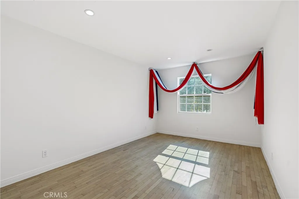 Additional image 12 of 17329 Burbank Boulevard, Encino, CA 91316