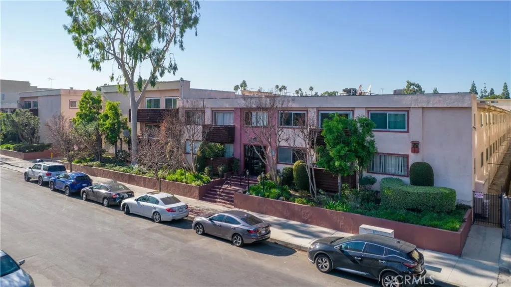Additional image 52 of 5403 Newcastle Avenue Unit 12, Encino, CA 91316