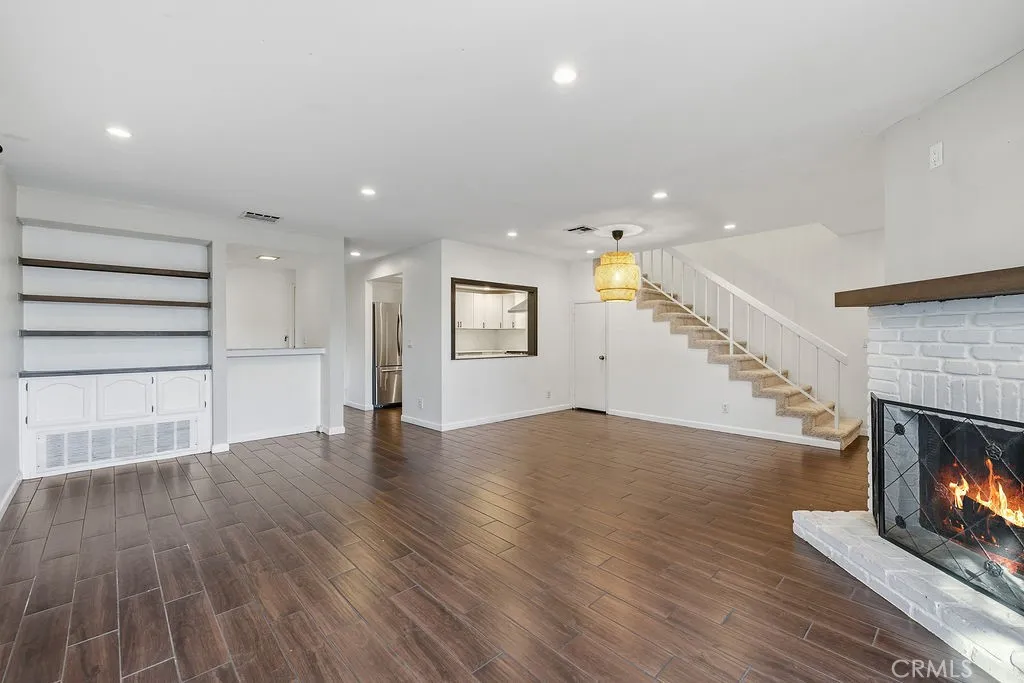 Additional image 50 of 7231 Balboa Unit A, Lake Balboa, CA 91406