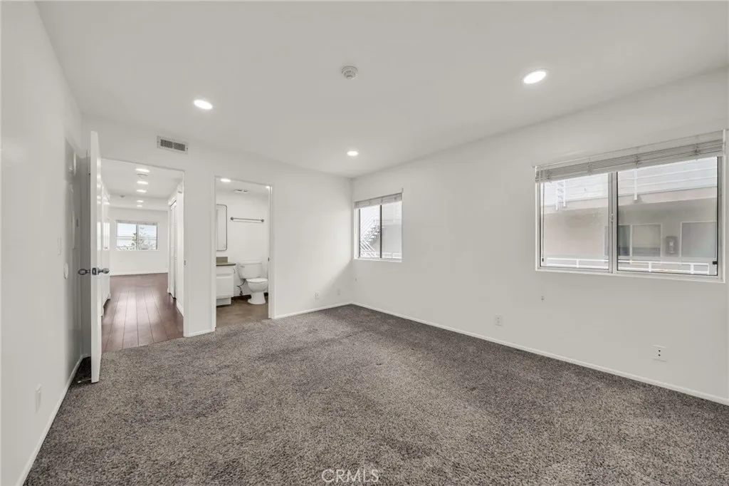 Additional image 16 of 728 5th Street, Hermosa Beach, CA 90254