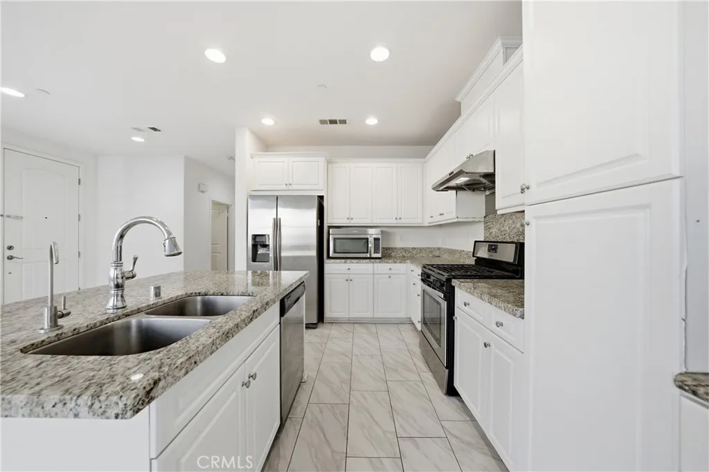 Additional image 5 of 2830 E Via Fiano, Ontario, CA 91764