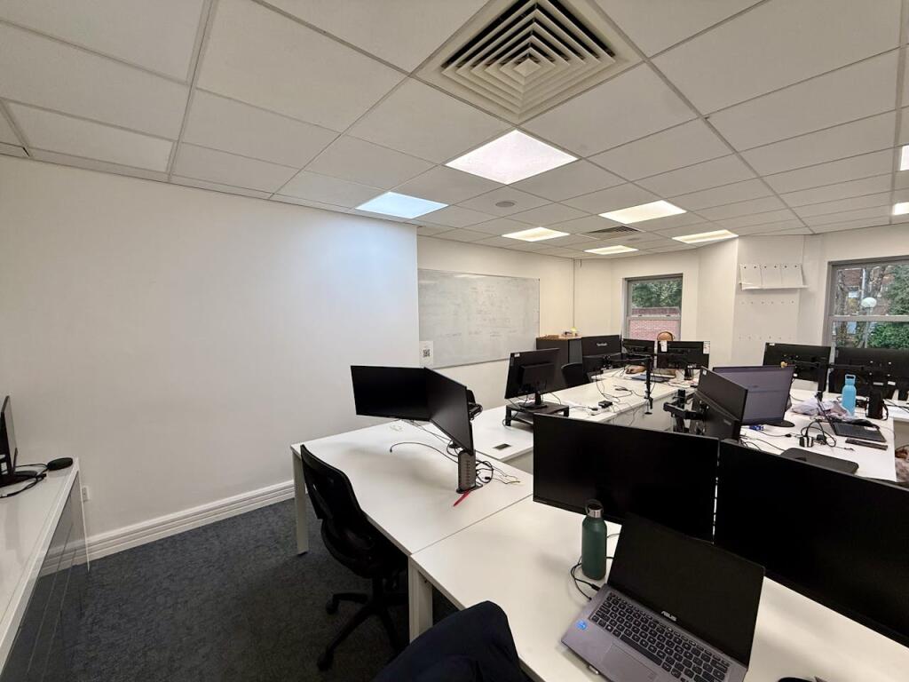 房产图片 11 - 伯明翰乔治路The Cloisters第7单元，邮编B15 1NP