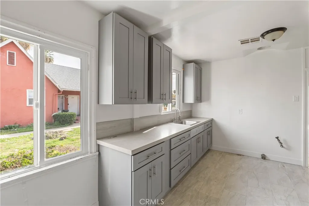 Additional image 30 of 272 W 9th Street, San Bernardino, CA 92401