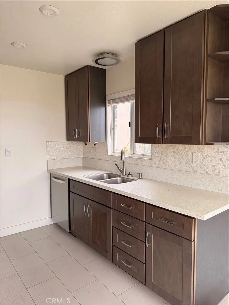 Additional image 40 of 418 E Oceanfront, Newport Beach, CA 92661