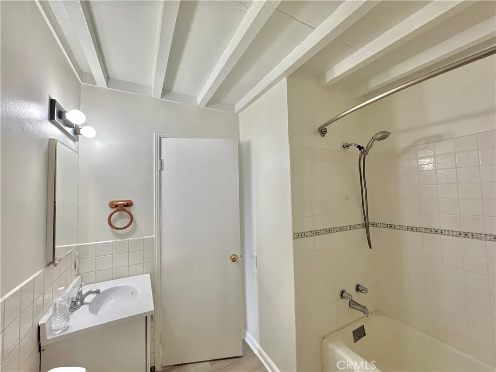 Additional image 10 of 428 Holmwood Dr, Newport Beach, CA 92663