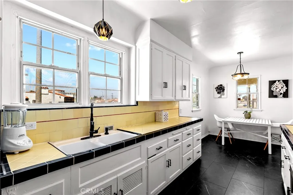 Additional image 57 of 9101 La Salle, Los Angeles, CA 90047