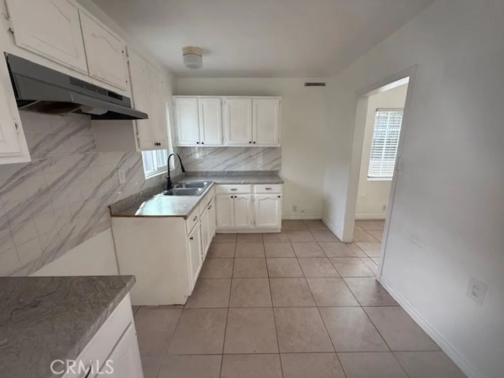 Additional image 6 of 14810 S Cookacre Avenue, Compton, CA 90221