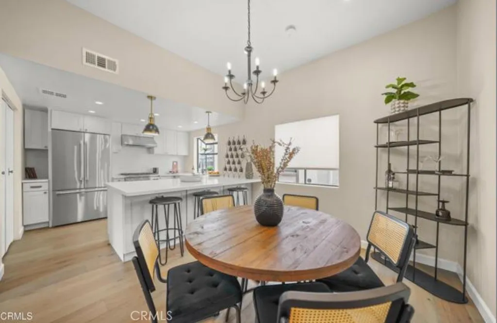 Additional image 9 of 511 S El Molino Unit 17, Pasadena, CA 91101