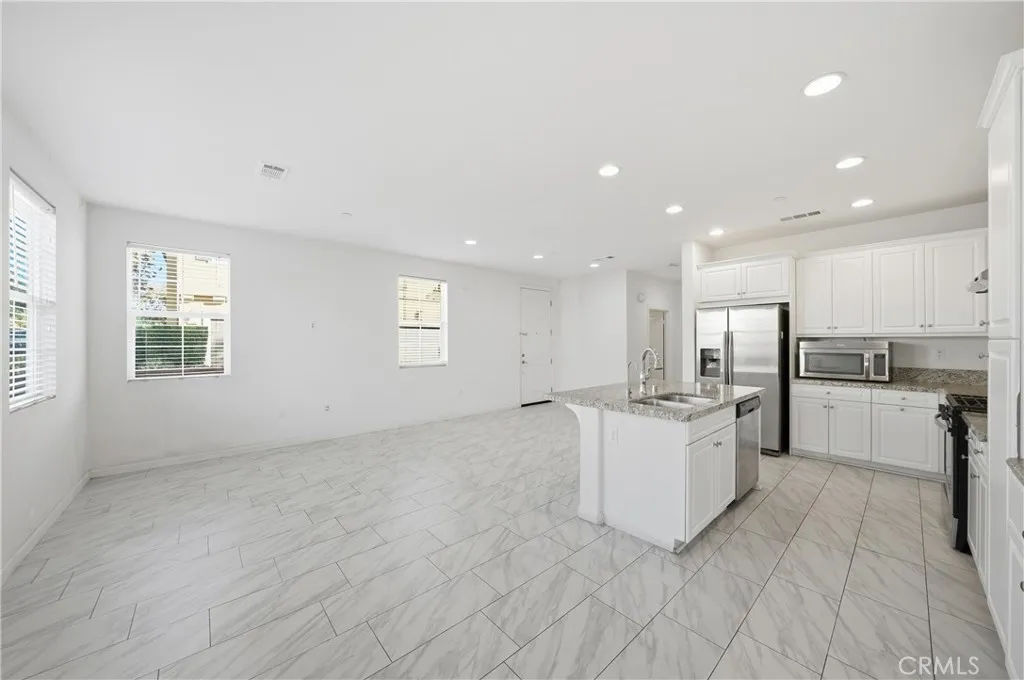 Additional image 4 of 2830 E Via Fiano, Ontario, CA 91764