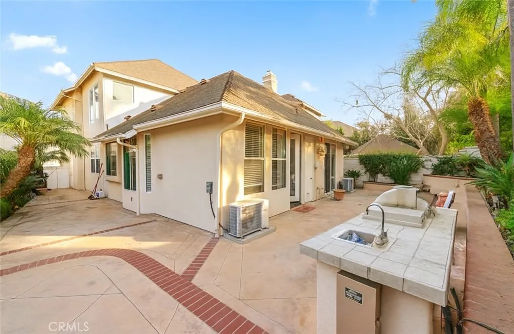 Additional image 36 of 18775 Ashford Ln, Huntington Beach, CA 92648