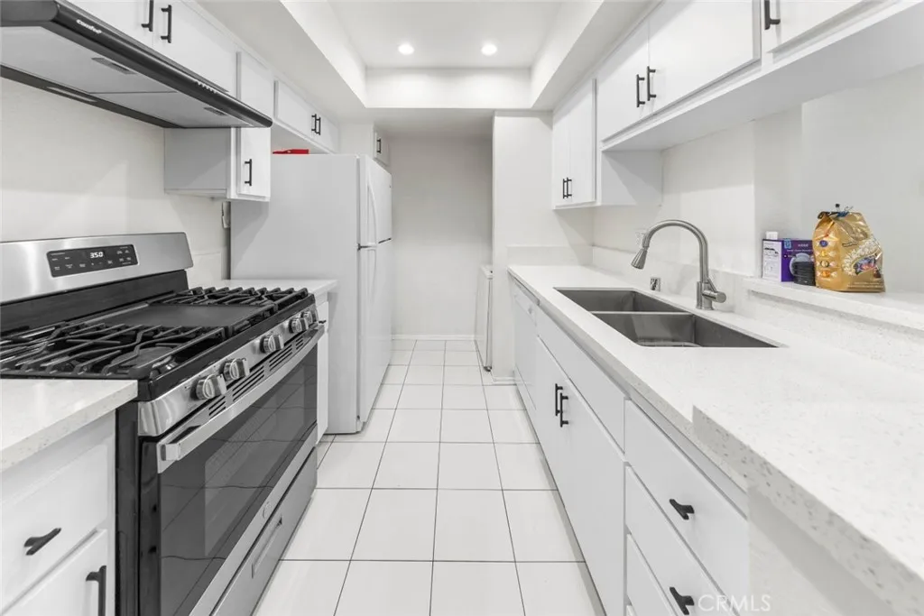 Additional image 5 of 424 Oak Street Unit 324, Glendale, CA 91204