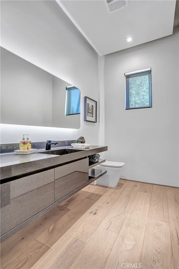 Additional image 132 of 19333 Rosita Street, Tarzana, CA 91356