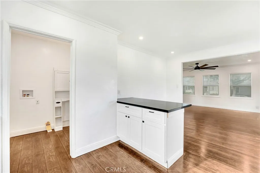 Additional image 10 of 750 W 118th St, Los Angeles, CA 90044