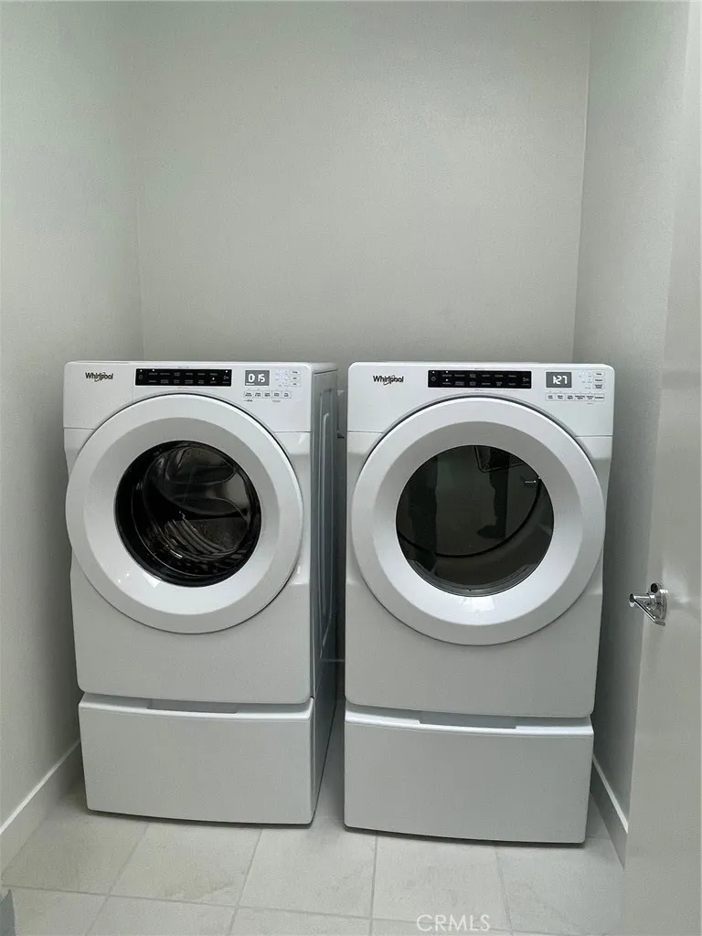 Additional image 29 of 691 S lyon Street, Santa Ana, CA 92705