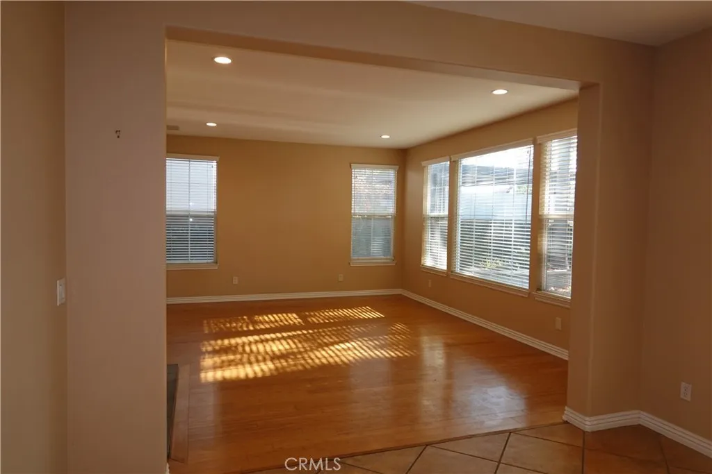 Additional image 9 of 1840 W Deerefield Road, Santa Ana, CA 92704