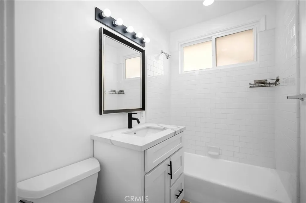 Additional image 13 of 10230 Silverton Unit 2, Tujunga, CA 91042