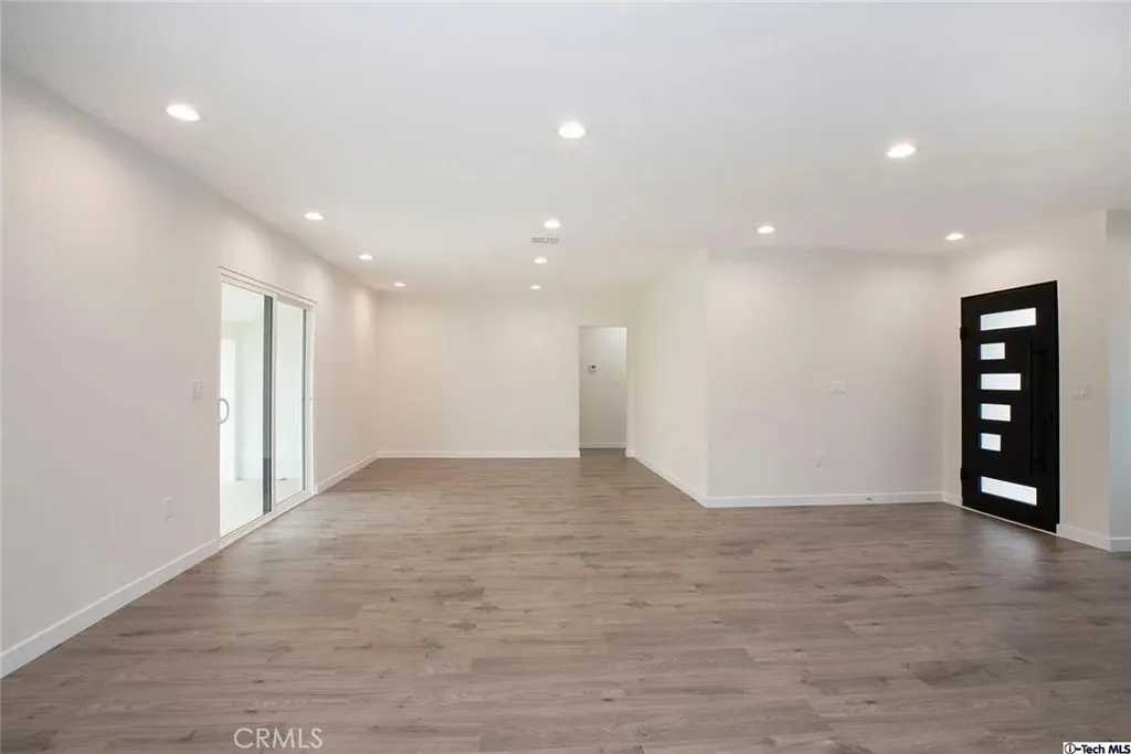 Additional image 12 of 10424 Woodley Avenue, Granada Hills, CA 91344