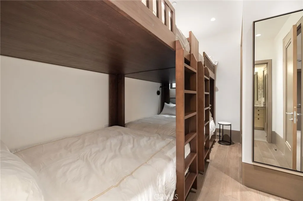 Additional image 140 of 716 The Strand, Manhattan Beach, CA 90266