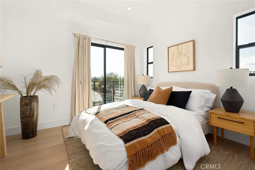 Additional image 11 of 11028 Oxnard St., North Hollywood, CA 91606