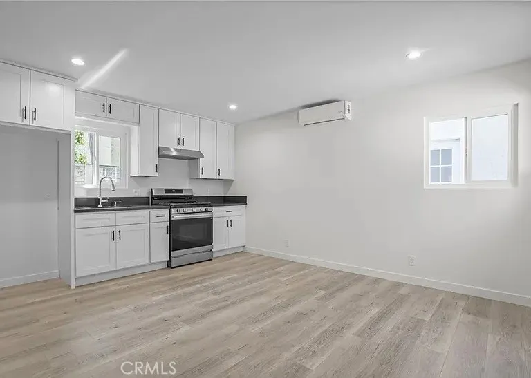 Additional image 11 of 8814 haskell Ave, North Hills, CA 91343