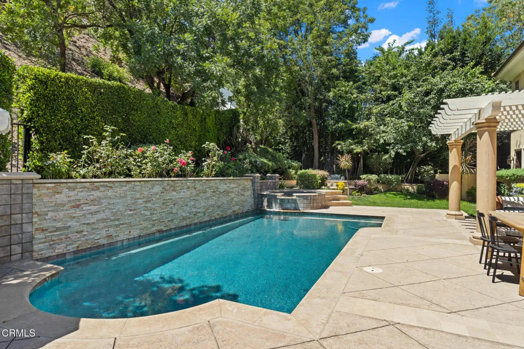 Additional image 132 of 1571 N Bundy Drive, Los Angeles, CA 90049