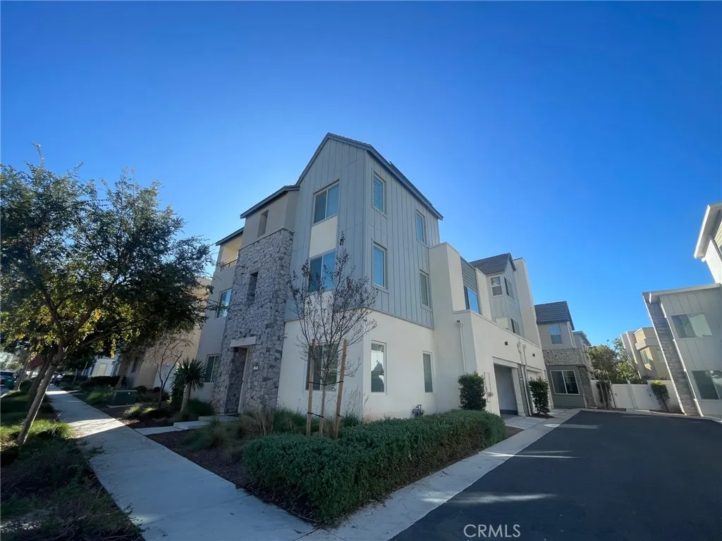 Additional image 121 of 170 Episode, Irvine, CA 92618