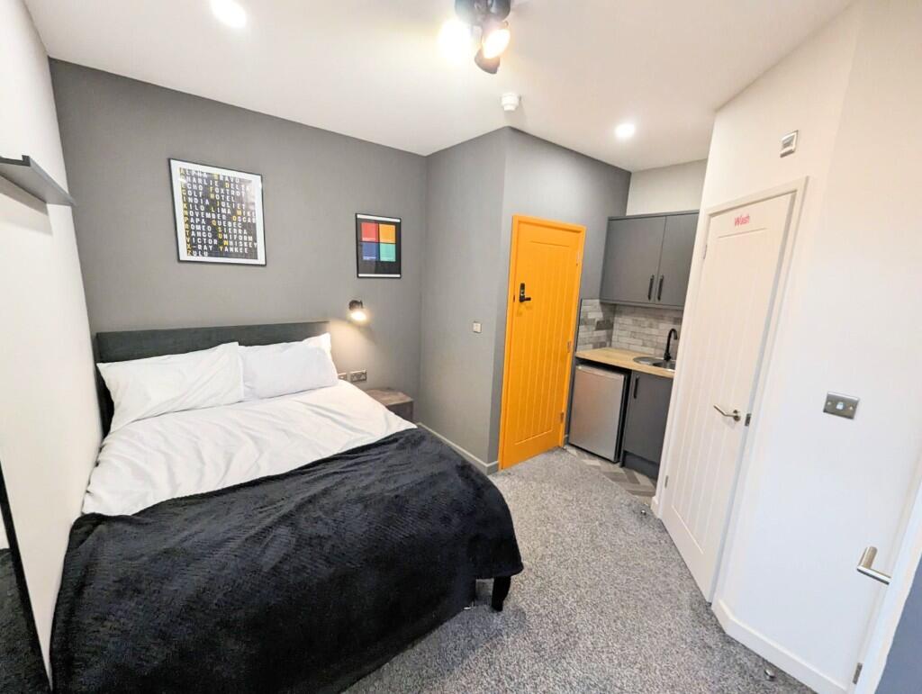 Bristol Road South, Birmingham, B31