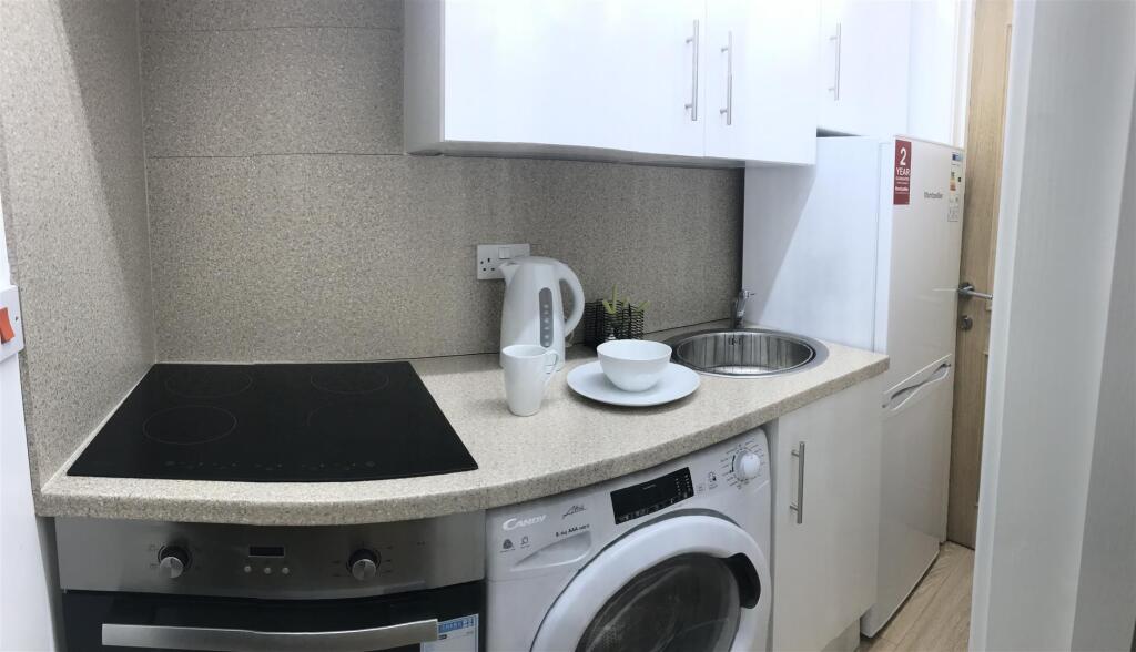 Additional image 6 of Next to University