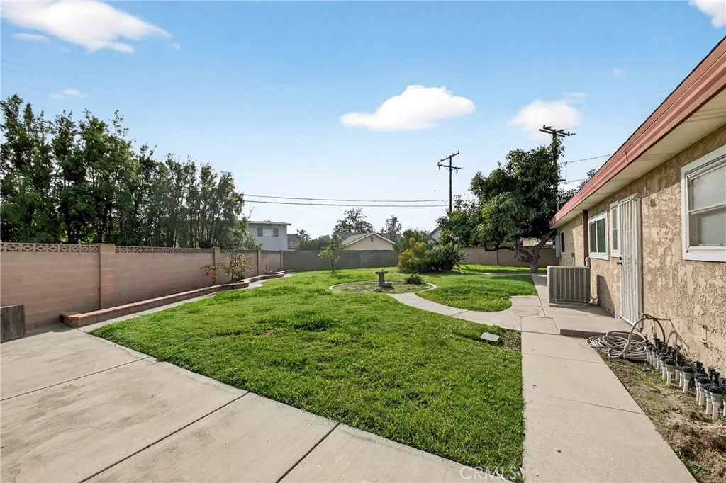 Additional image 71 of 203 N Royal Place, Anaheim, CA 92806