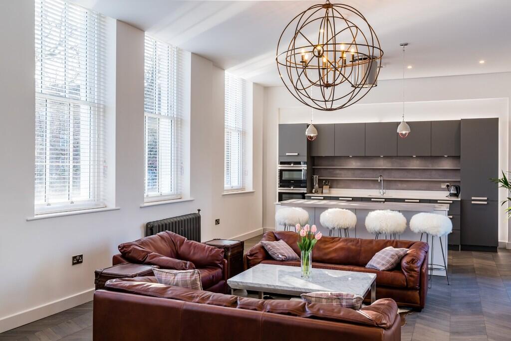 房产图片 5 - 圣保罗广场21-23号，珠宝区，圣保罗大厦