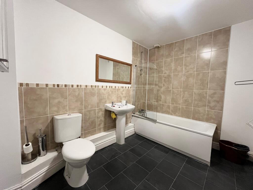 Additional image 7 of Flat 8, Dudley Park Road