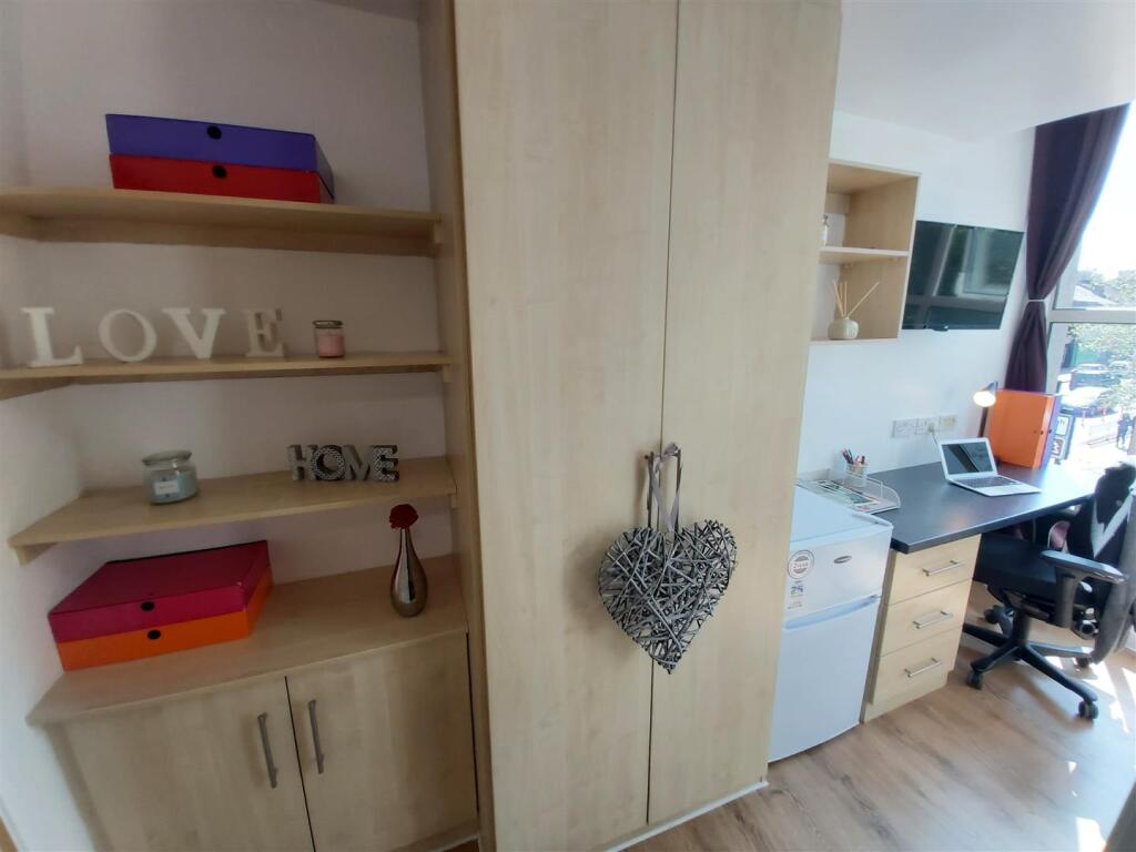 Additional image 4 of Room 4 Burton Chambers