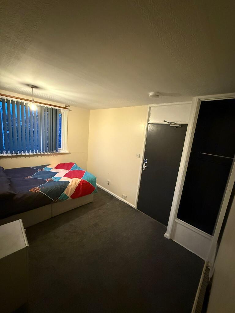 Additional image 3 of 5 Bed New Property Available In Kings Norton