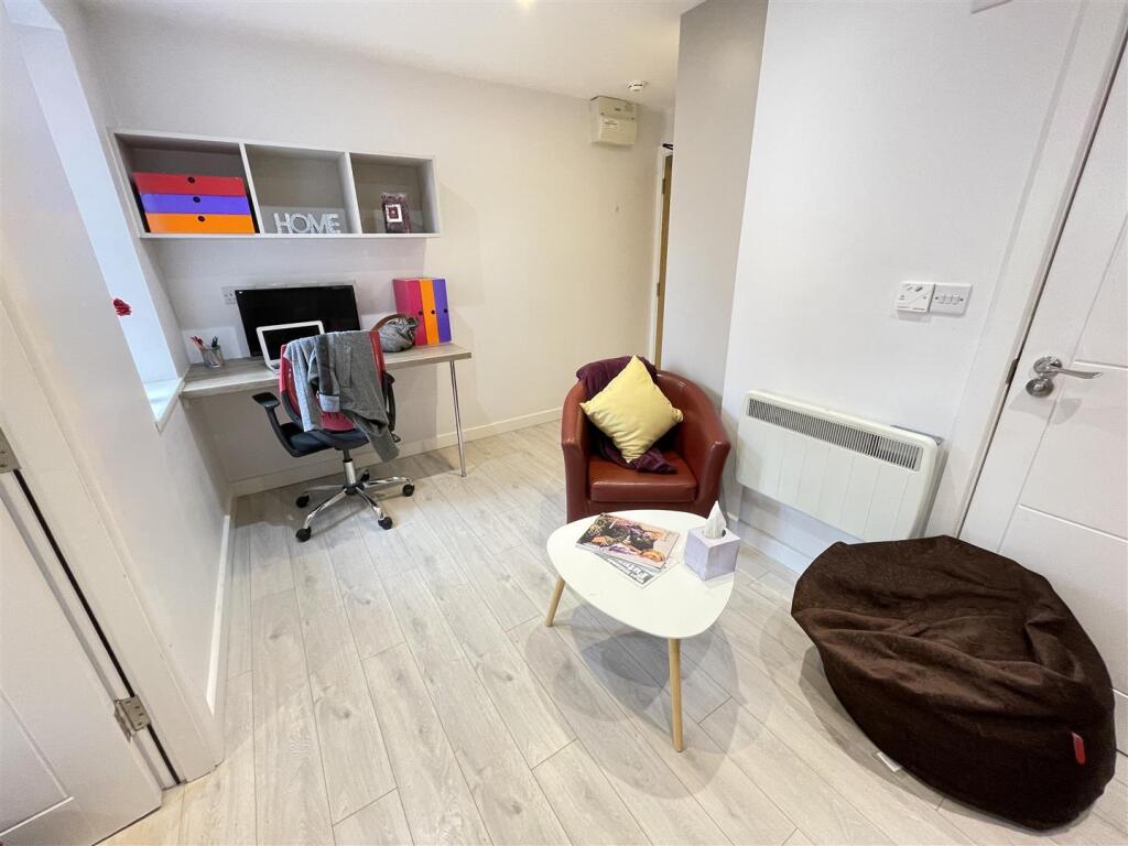 Additional image 14 of Next to the University of Birmingham