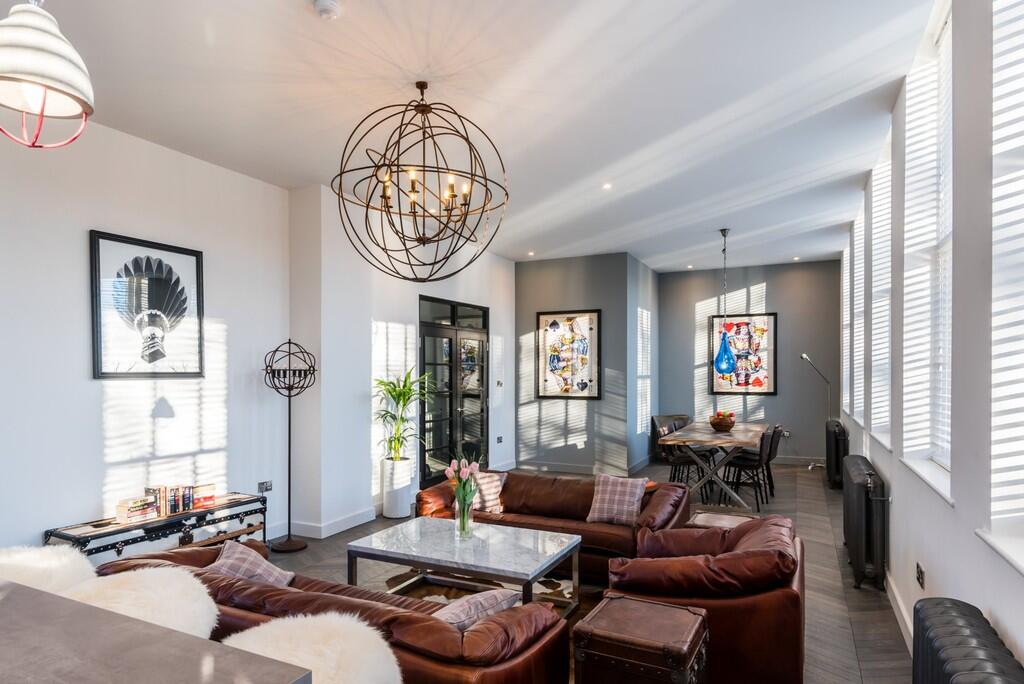 房产图片 7 - 圣保罗广场21-23号，珠宝区，圣保罗大厦