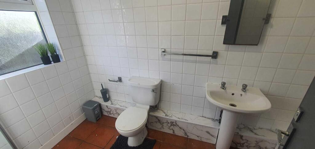 Additional image 5 of Double room available near City Centre, B29