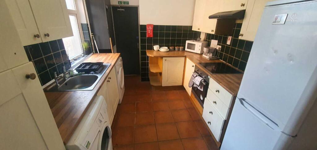 Additional image 7 of Double room available near City Centre, B29