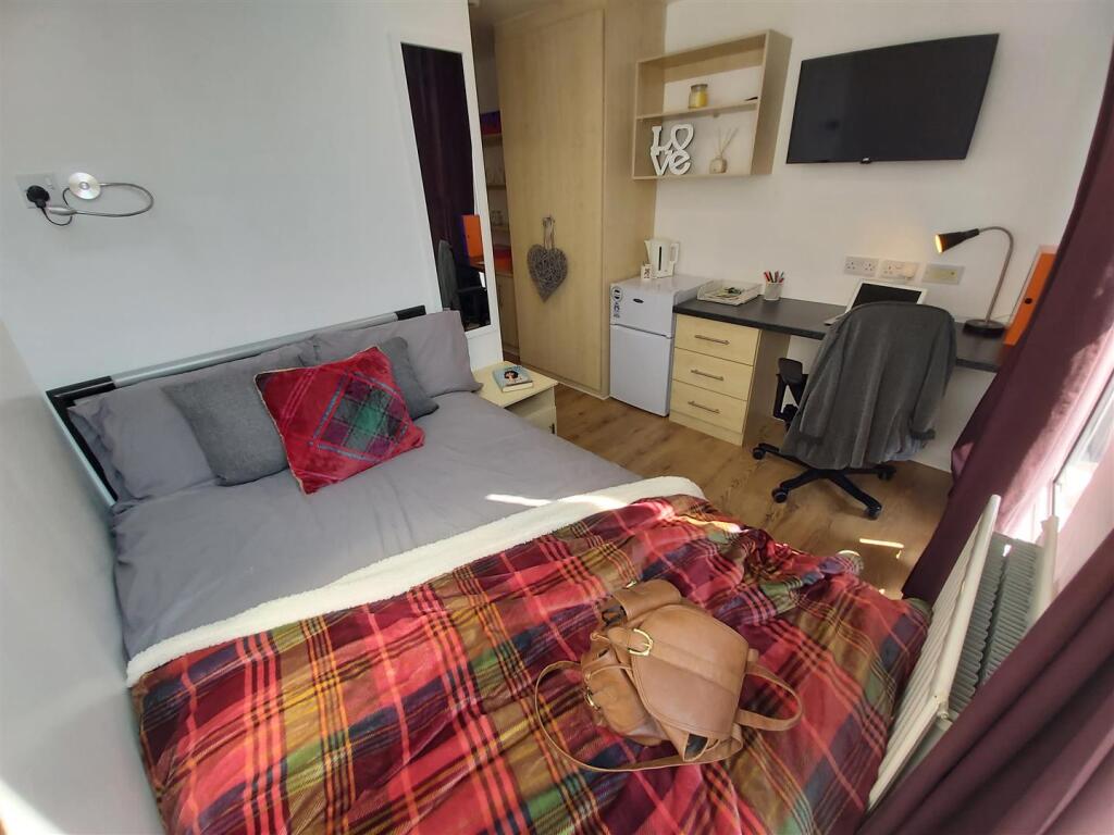 Additional image 2 of Room 4 Burton Chambers