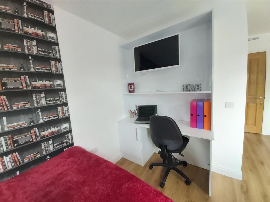 Additional image 3 of Dale road