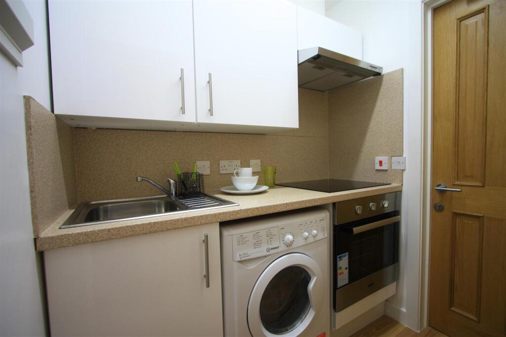 Additional image 4 of George Road