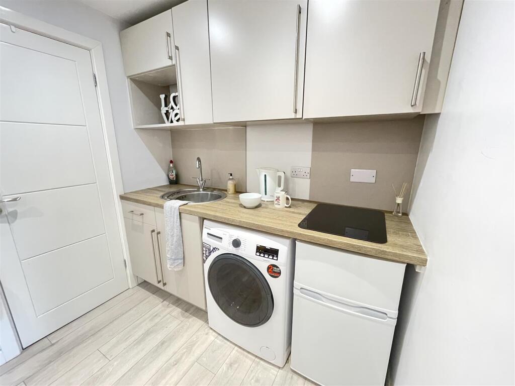 Additional image 4 of Next to the University of Birmingham