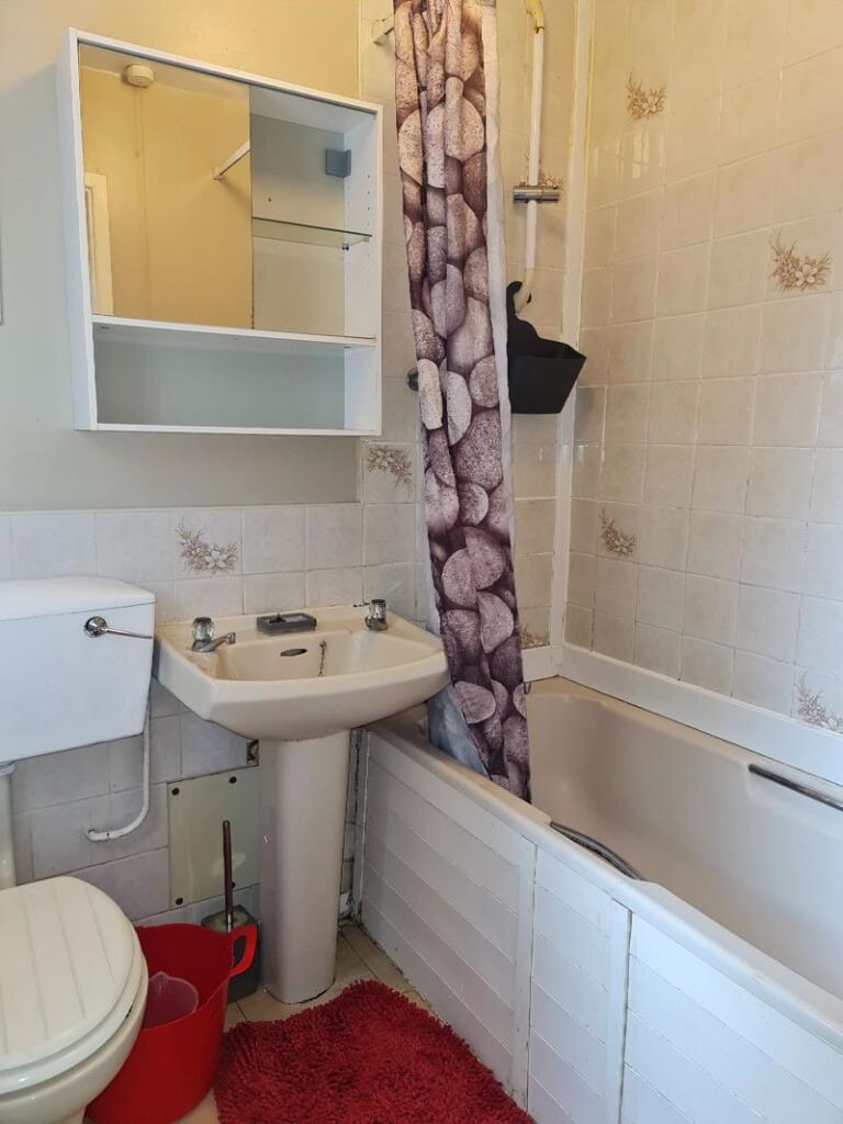 Additional image 8 of Raddlebarn Farm Drive, Selly Oak, Birmingham, B29 6UN