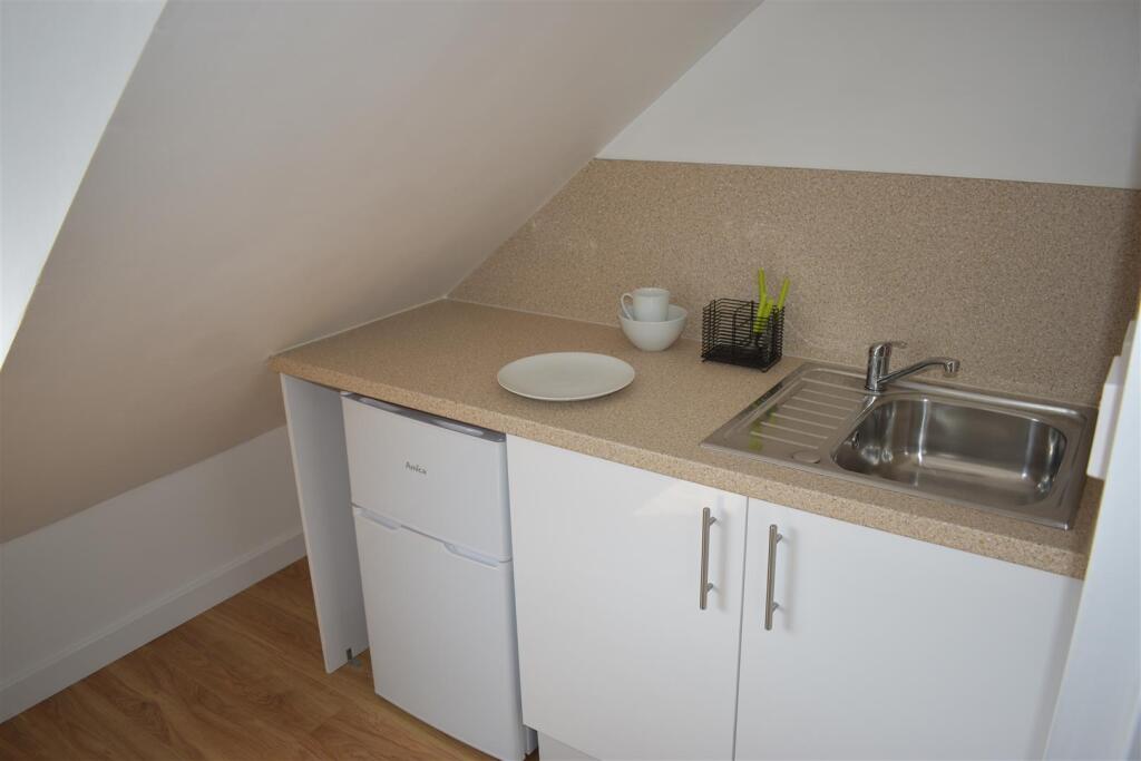 Additional image 5 of George Road