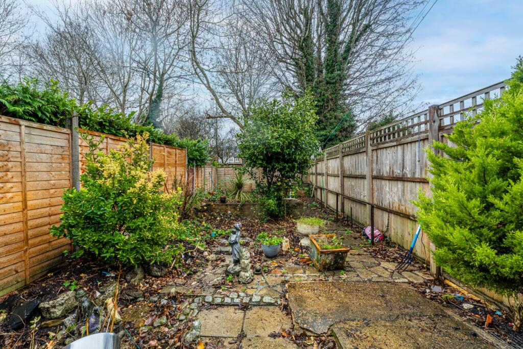 Additional image 11 of Leyland Avenue, St. Albans, Hertfordshire, AL1