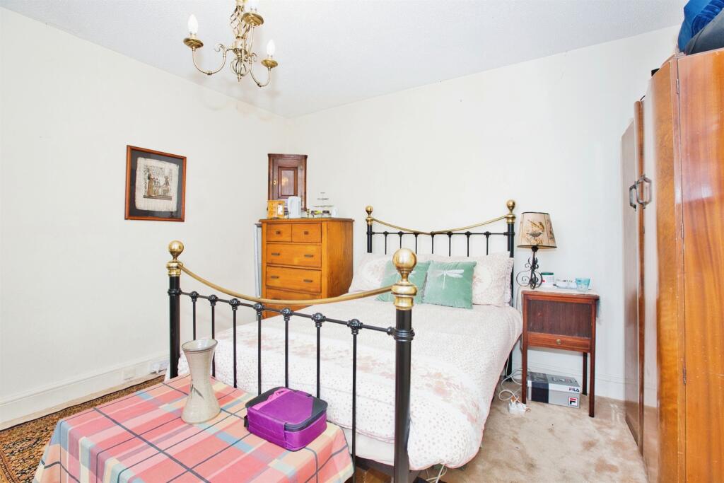 Additional image 13 of Colmer Road, Yeovil