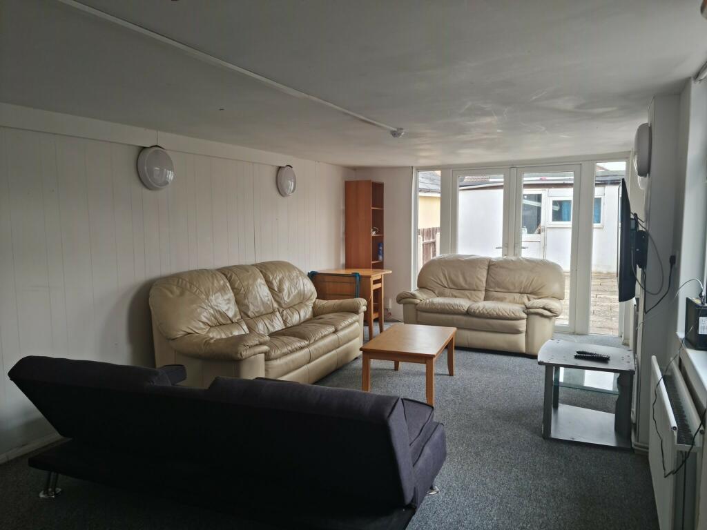 Additional image 14 of 6 Bed Student House on Columbia Road