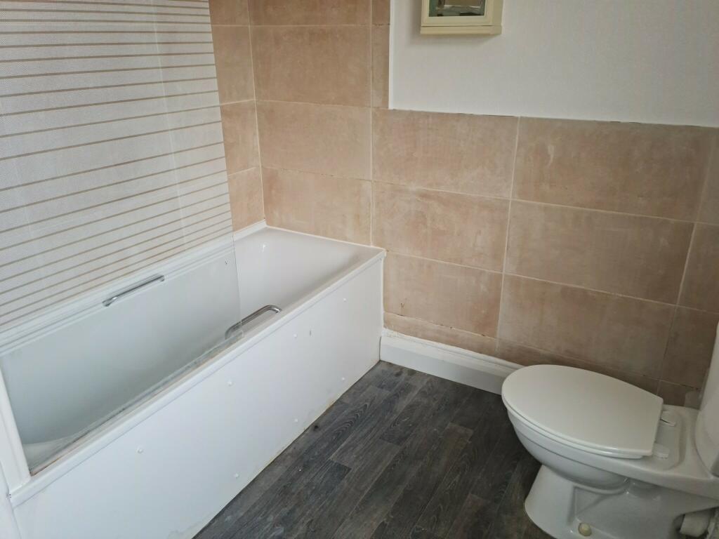 Additional image 13 of 6 Bed Student House on Columbia Road