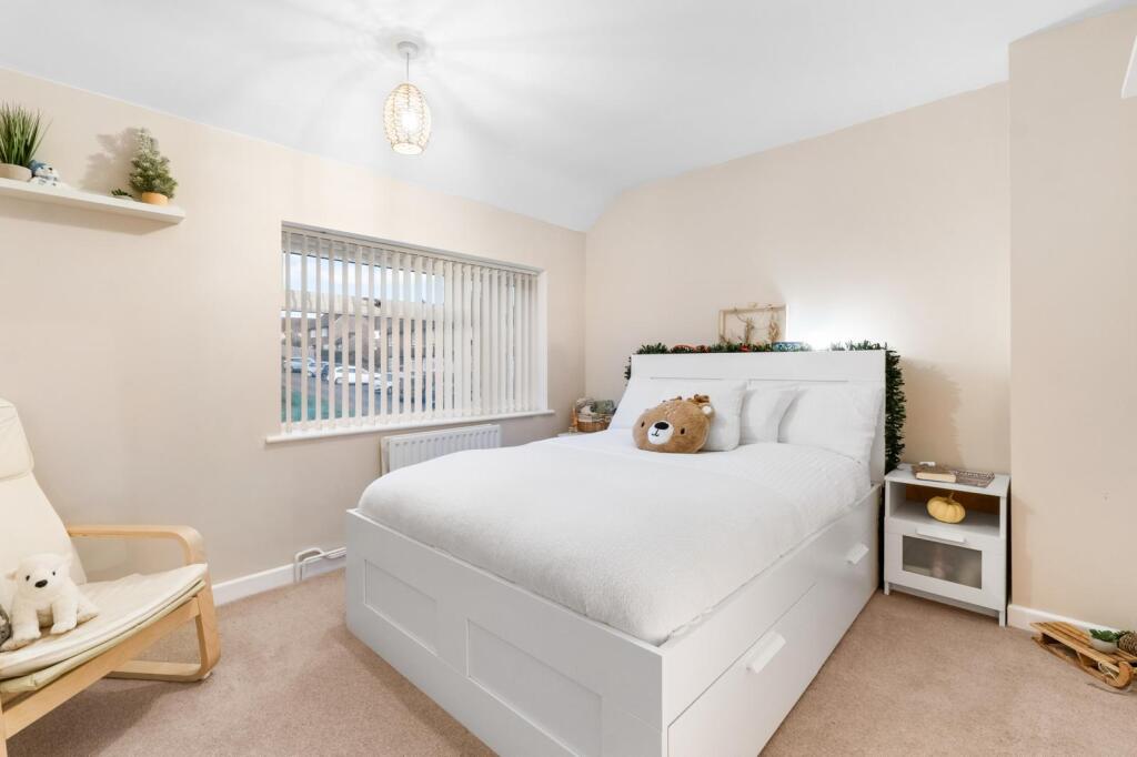 Additional image 16 of Victoria Park, Castle Cary