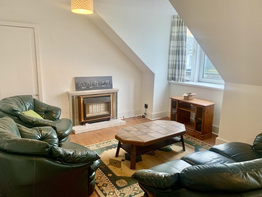 Rosebank Place, Second/Top Floor, AB11