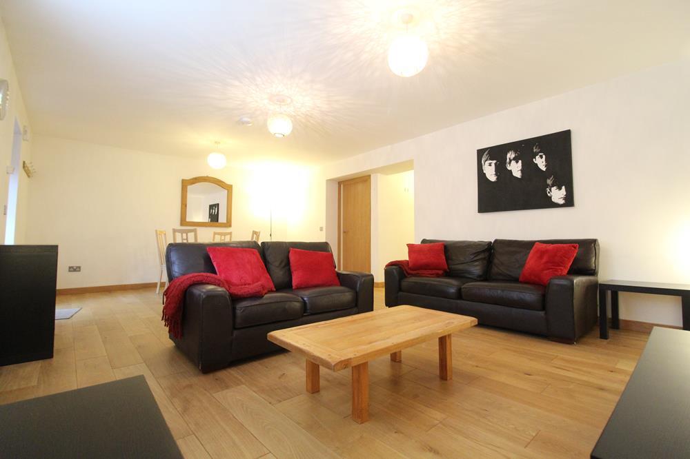 West Craibstone Street, Aberdeen, AB11